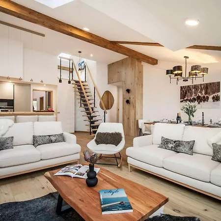 Luxury Penthouse Sauna Views 4br Nebula דירה *